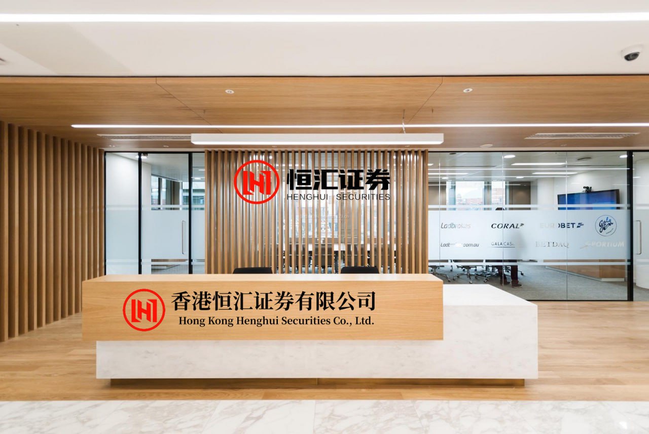 蜀商证券 屈金星：女神，翩翩诗奔孕玉的昆冈......
